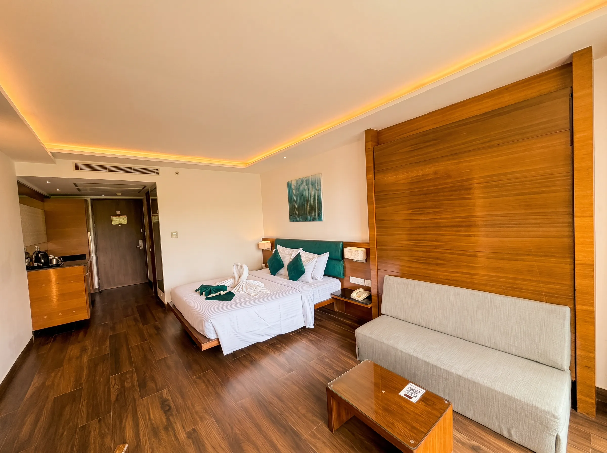 Emerald Rooms